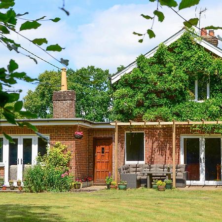 Oakdene Lodge Saint Leonards エクステリア 写真